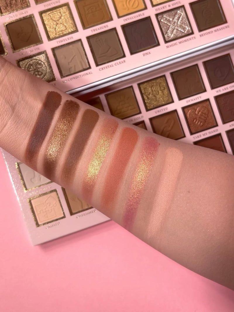 P.Louise Timeless Treasures Palette